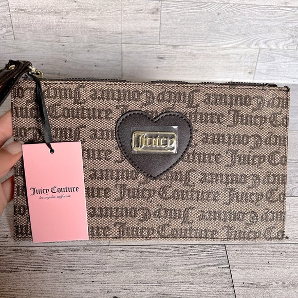 Juicy Couture Logo Print Heart Wristlet – NWT - Picture 5 of 8